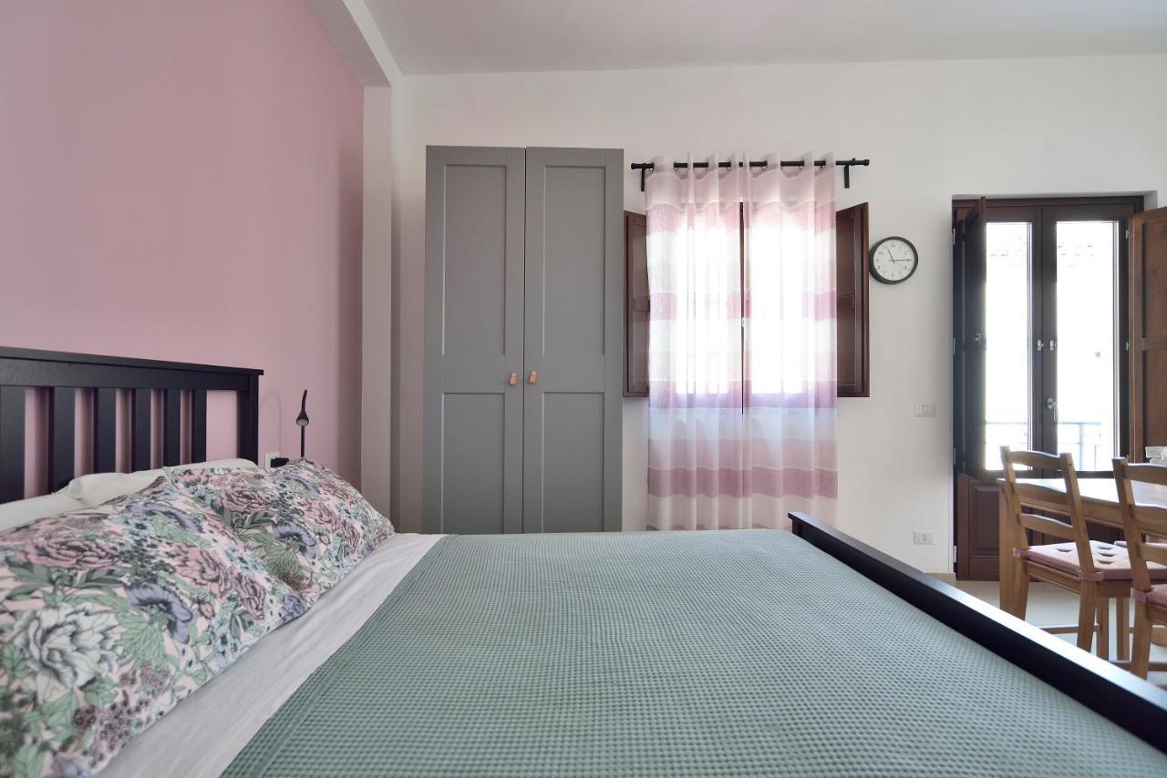 Family Room شيكلي المظهر الخارجي الصورة